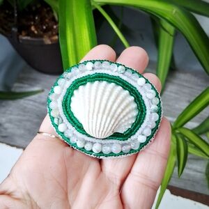 Seashell & Tree Agate Brooch with Green and White Beads